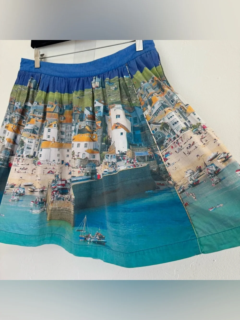 Boden St. Ives Florence Harbour Beach Seaside Scene Printed Pleated A-Line Skirt